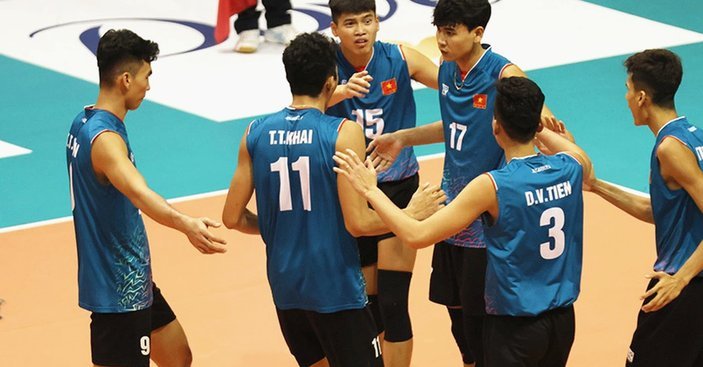 14岁中国小将李昊炎加入巴萨U15，青训赋予一线队首秀10%机会