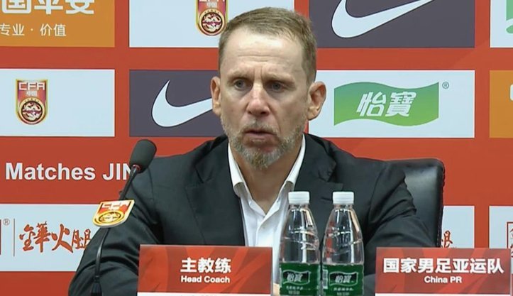 久尔杰维奇因争执被罚出场