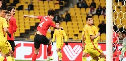 为什么中国球迷总盯着“大脚”？重塑对足球精神的理解