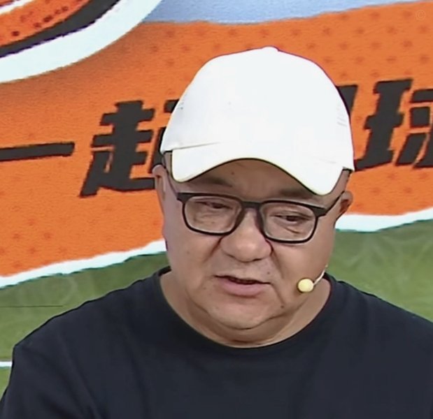 中国足球应学董路，非西班牙传控