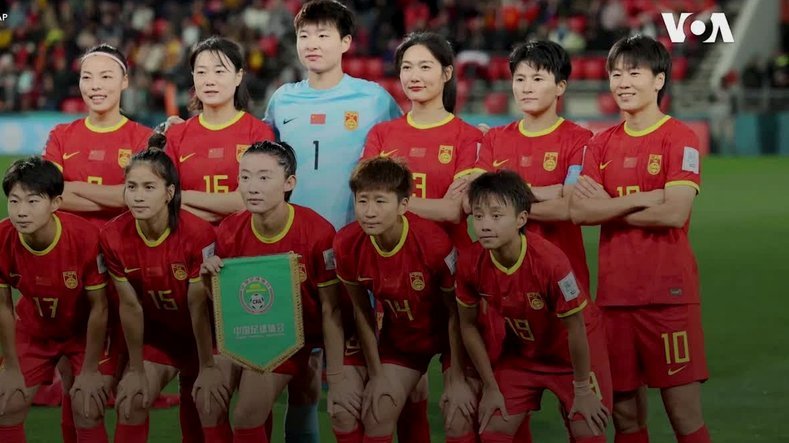 中国女足迎战朝鲜：王霜陈巧珠首发，王妍雯替补待命
