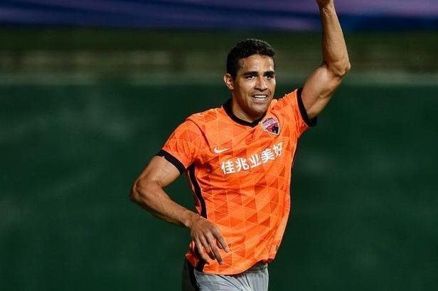 宁波队10轮仅1胜 李玮峰解约